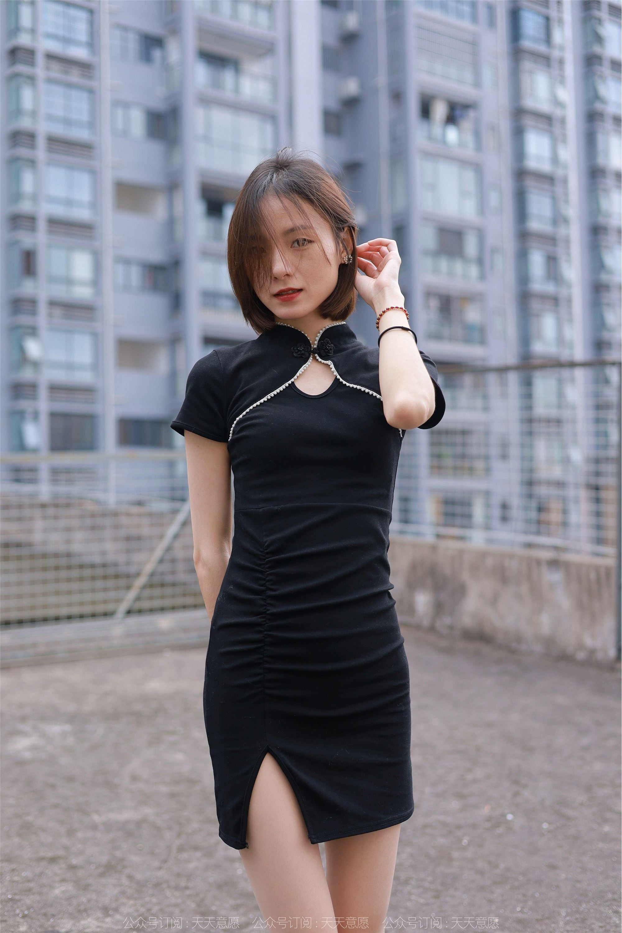 IESS异思趣向  2022.01.30 丝享家994：小六《黑色旗袍肉色丝》